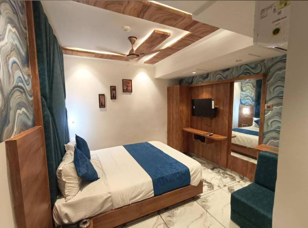 Hotel Kings Villa Ahmedabad Bagian luar foto
