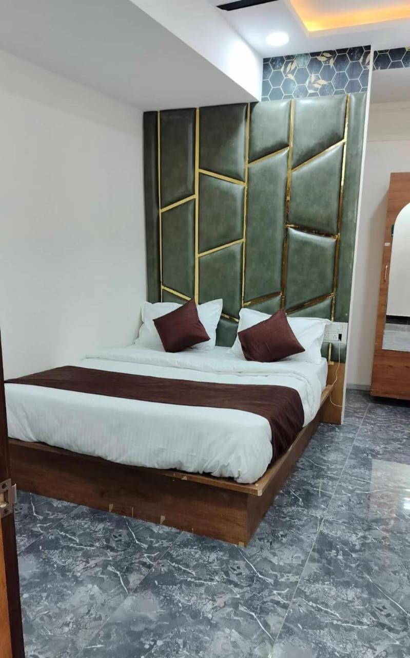 Hotel Kings Villa Ahmedabad Bagian luar foto